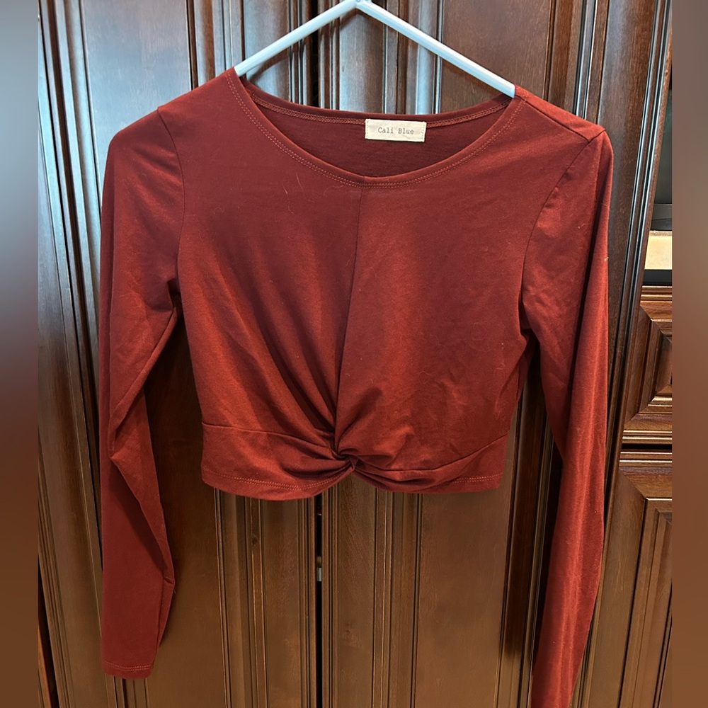 Cali Blue Crop T-Shirt Long Sleeve Twist Waist Soft Knit Solid